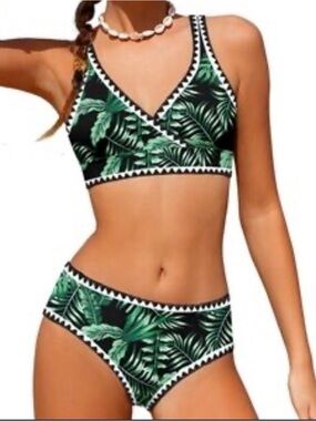 NWOT Girls 13-14Y Tropical Green Leaf Two-Piece Swim Bikini